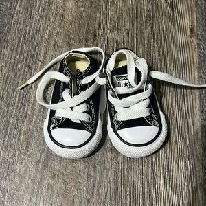 Baby converse size 2